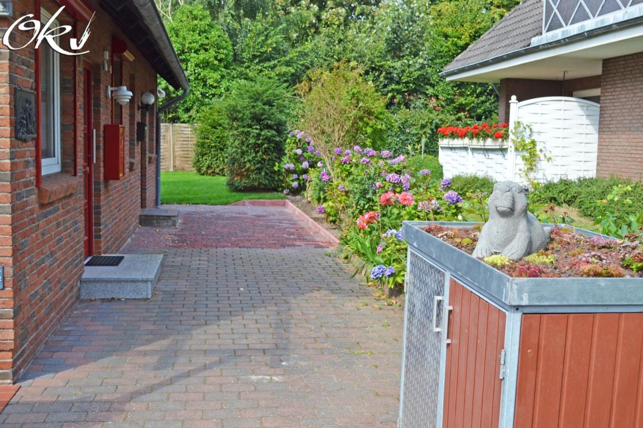 Ferienhaushälfte Harmonie Wyk auf Föhr Exterior foto